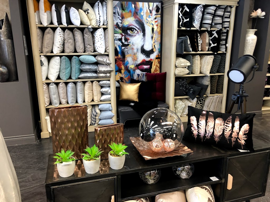 Draperies Pierre Cholette Stores & Design | 298 Montée des Pionniers, Terrebonne, QC J6V 1S6, Canada | Phone: (450) 657-9909