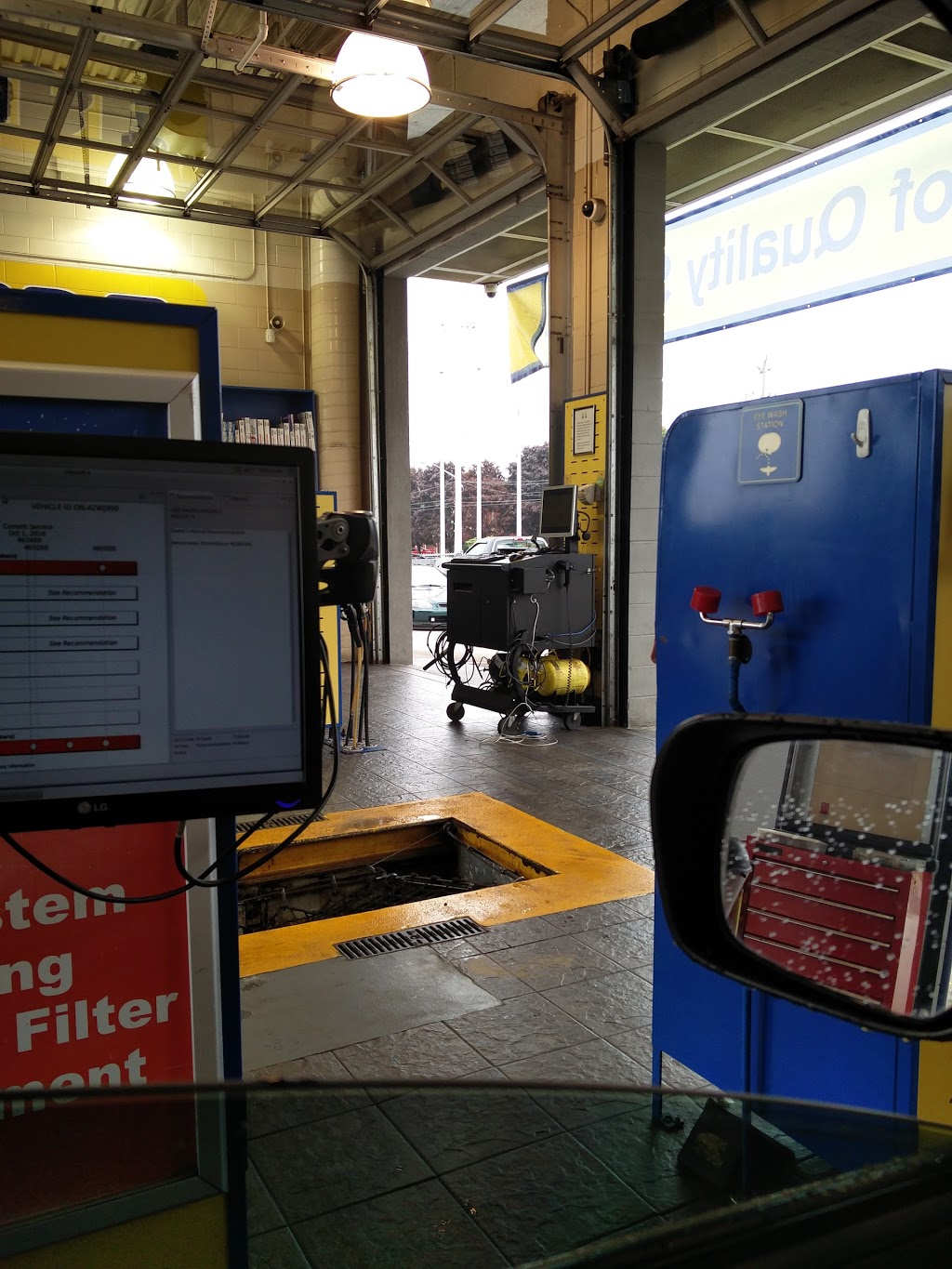 Mr. Lube | 1191 Weber St E, Kitchener, ON N2A 1C1, Canada | Phone: (519) 894-5823