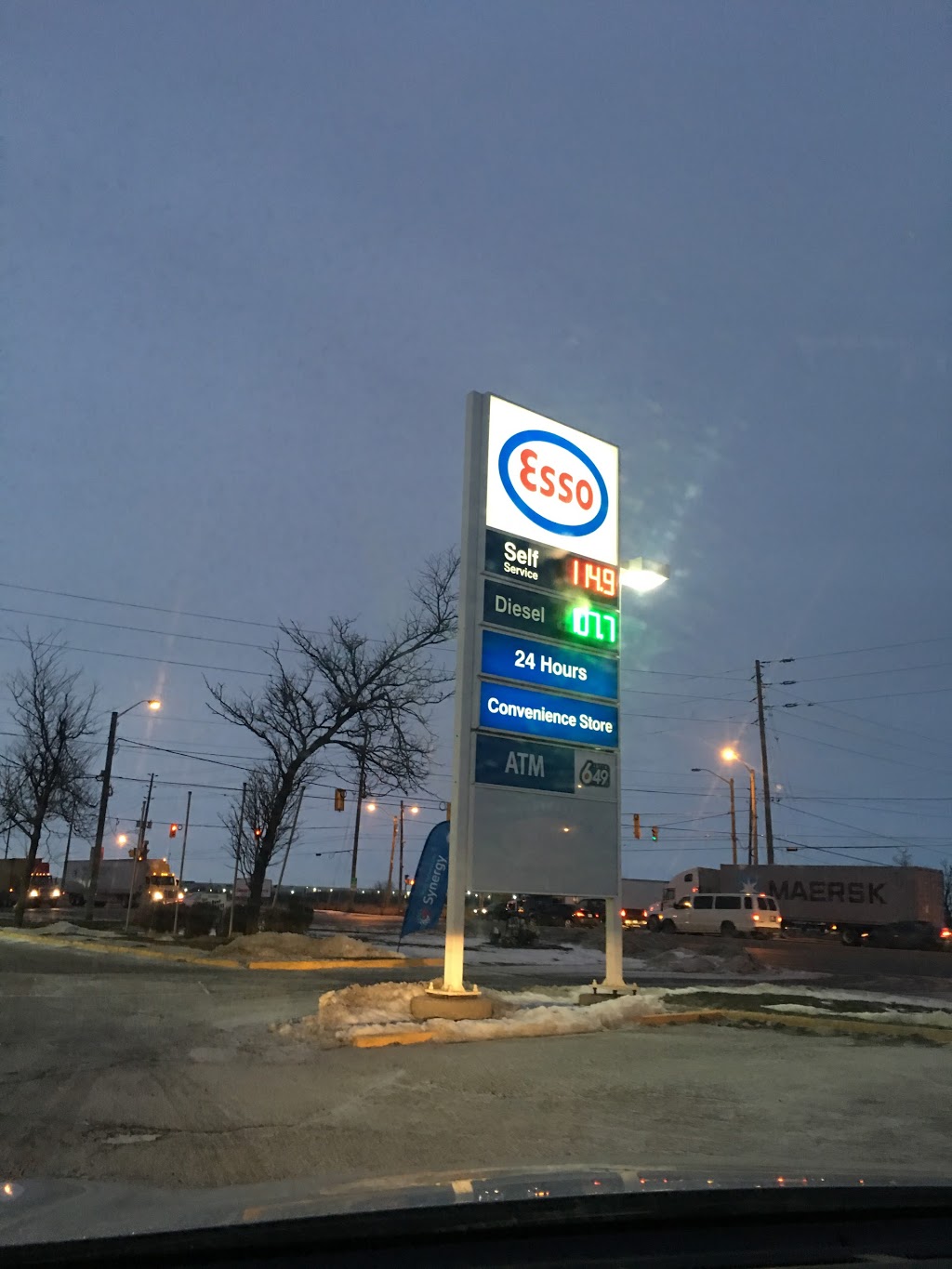 Esso | 5981 Mayfield Rd, Brampton, ON L6T 3Z8, Canada | Phone: (905) 792-8884
