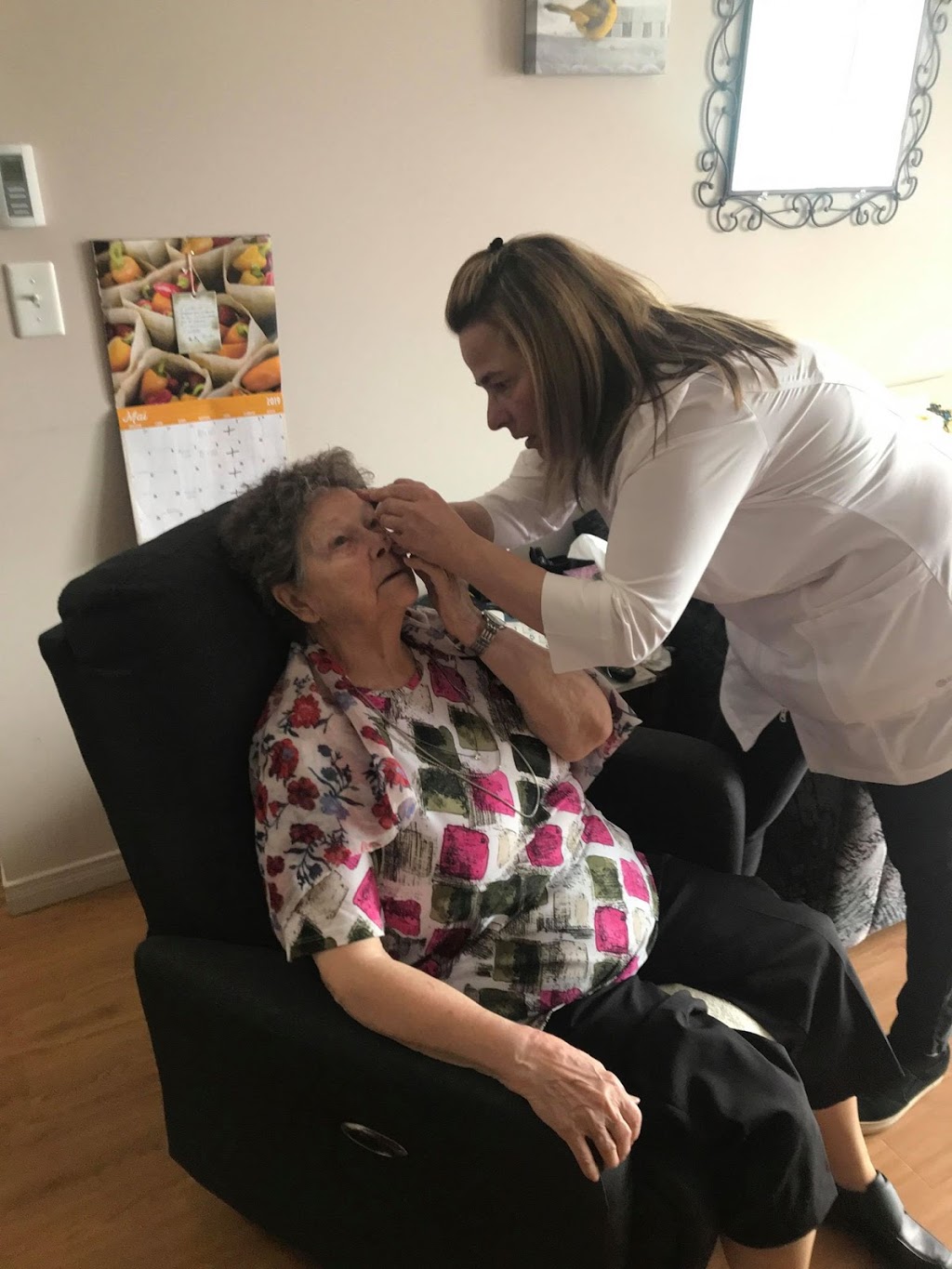 Sos Confort - Aide à Domicile | 45 Rue des Fromagers, Saint-Basile-le-Grand, QC J3N 1Y6, Canada | Phone: (514) 632-3831