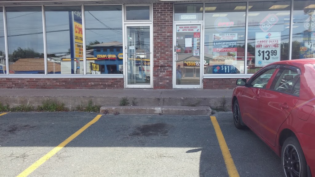 Dominos Pizza | 17 Commonwealth Ave, Mount Pearl, NL A1N 1W4, Canada | Phone: (709) 747-9444