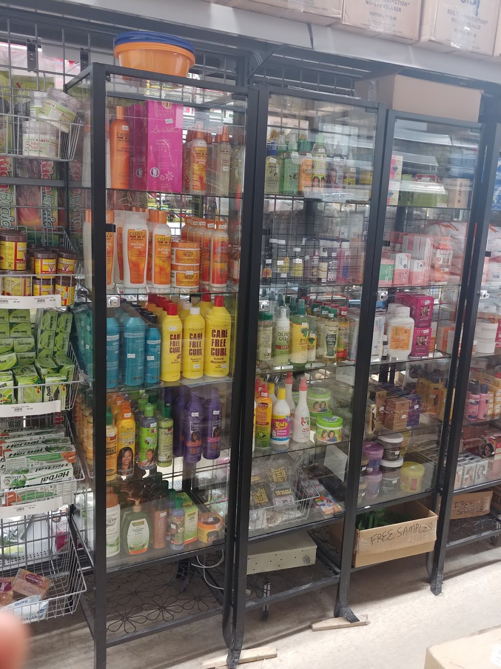 African Foodways Market | 282 St Annes Rd, Winnipeg, MB R2M 3A7, Canada | Phone: (204) 253-4455