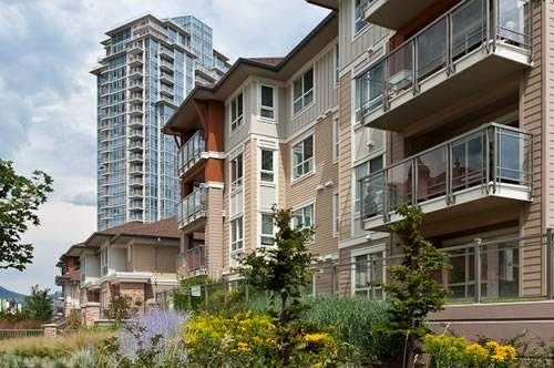 Skye at Waterscapes Vacation Rentals | 1075 Sunset Dr, Kelowna, BC V1Y 9Y9, Canada | Phone: (250) 899-0800