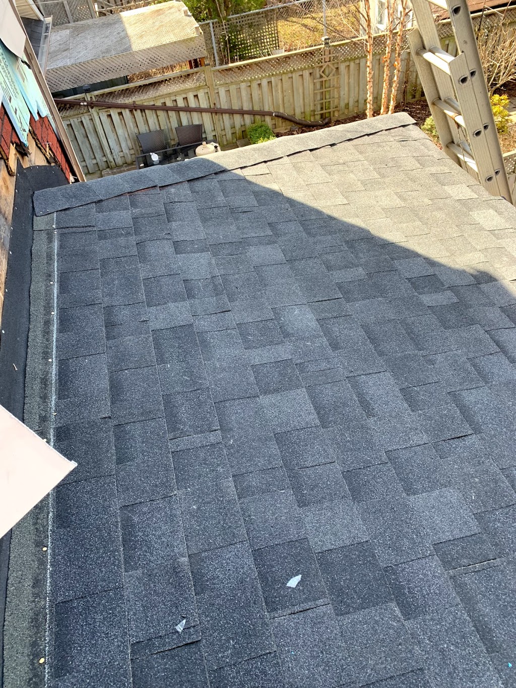 Windmill Roofing Solutions | 809 Henry St, Whitby, ON L1N 5E4, Canada | Phone: (416) 725-0829