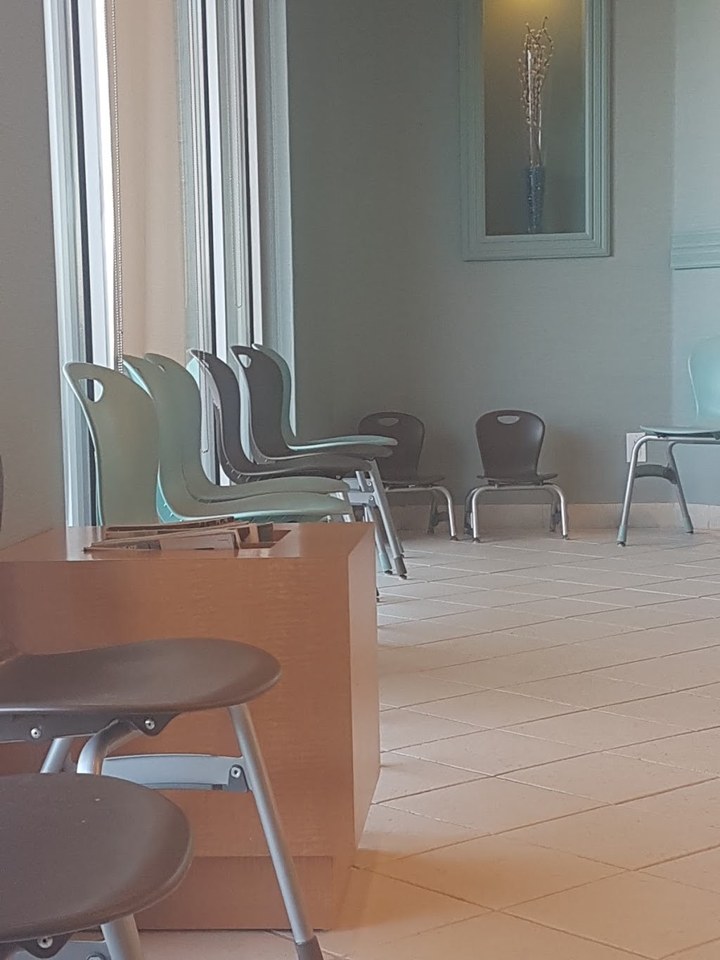 Streetsville Medical Centre | 5425 Creditview Rd #8, Mississauga, ON L5V 2P3, Canada | Phone: (905) 826-1164