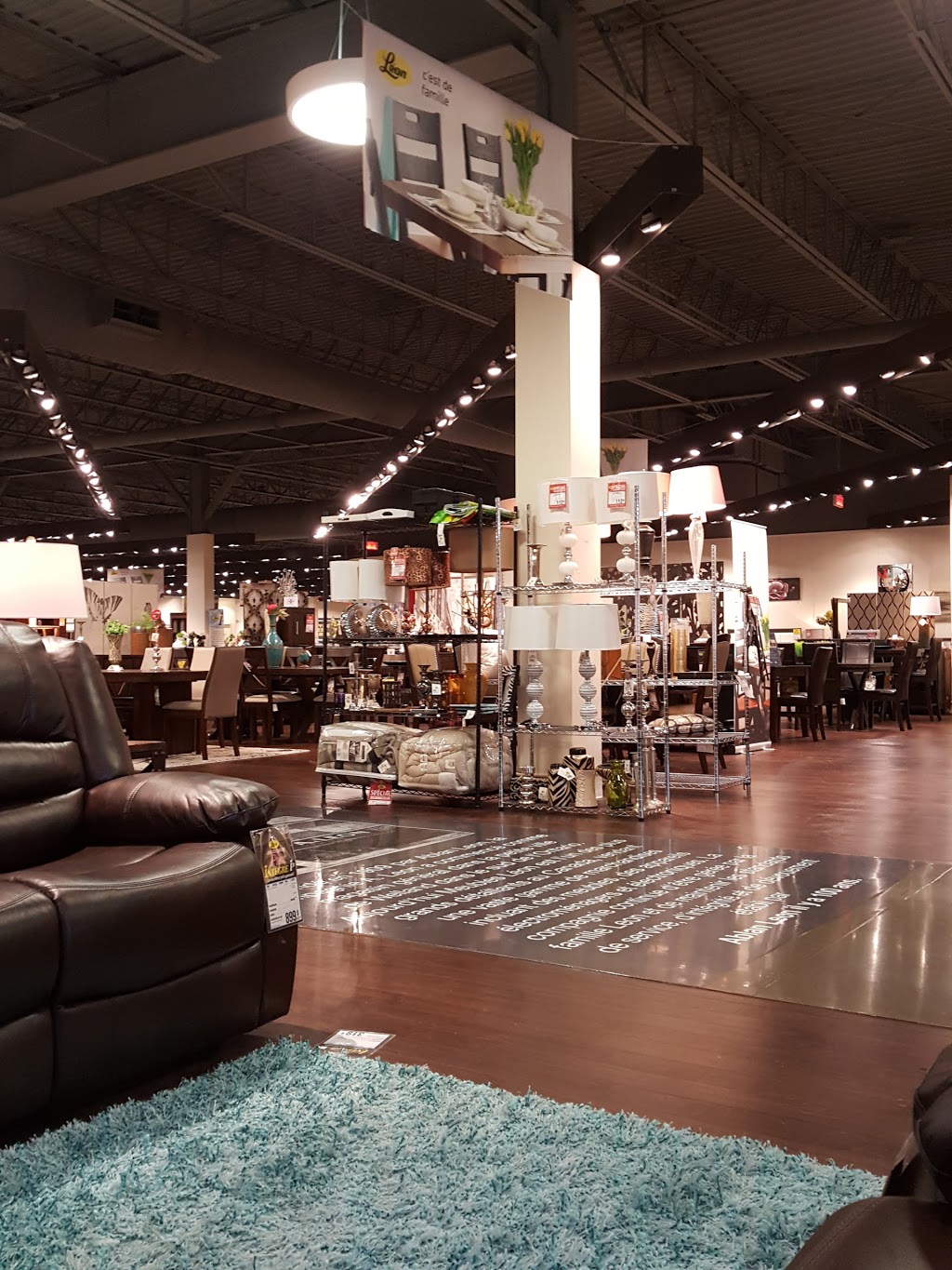 Leon’s | 307 Boul Labelle, Rosemère, QC J7A 2H7, Canada | Phone: (450) 420-5366