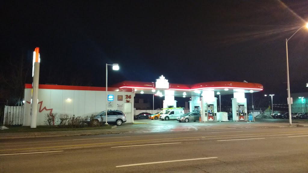 Petro-Canada | 2265 Danforth Ave, Toronto, ON M4C 1K5, Canada | Phone: (416) 690-5995