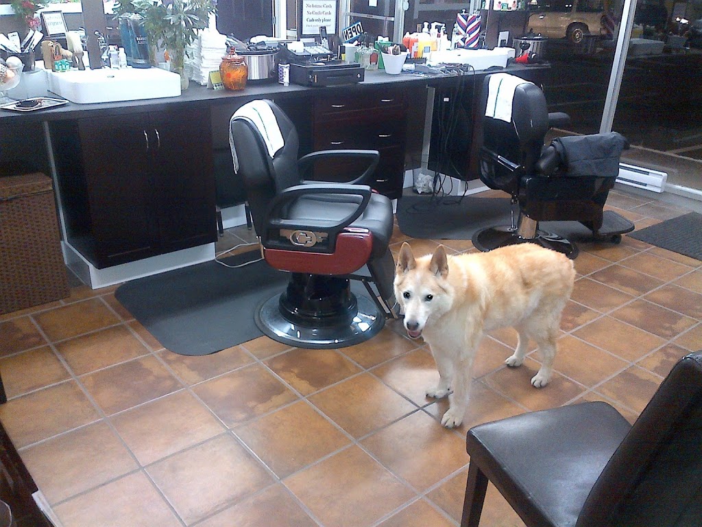 Rayzors Traditional Barber Shop | 83 Cowichan Lake Rd, Lake Cowichan, BC V0R 2G0, Canada | Phone: (250) 932-5553
