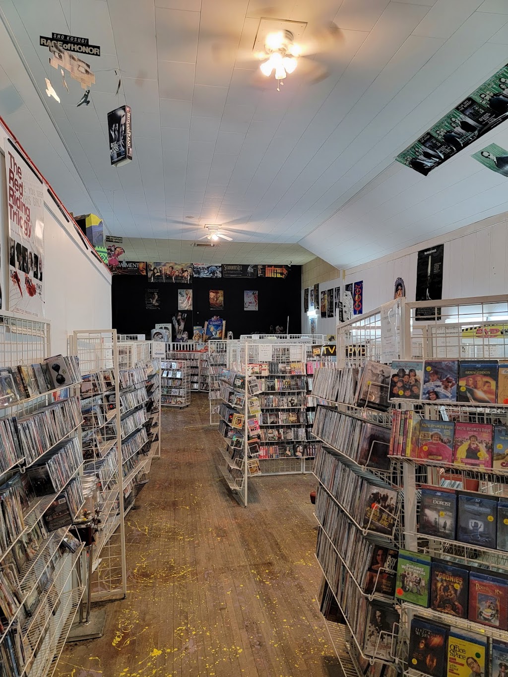 Video Stop Watrous | 300 Main St, Watrous, SK S0K 4T0, Canada | Phone: (306) 419-9375