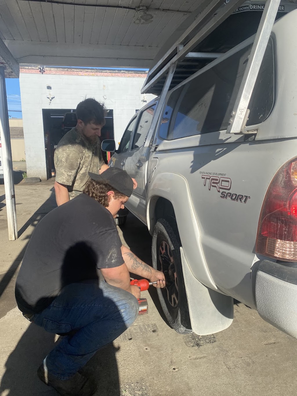 Port Auto Tech 2001 | 3717 3rd Ave, Port Alberni, BC V9Y 4E9, Canada | Phone: (250) 723-8414