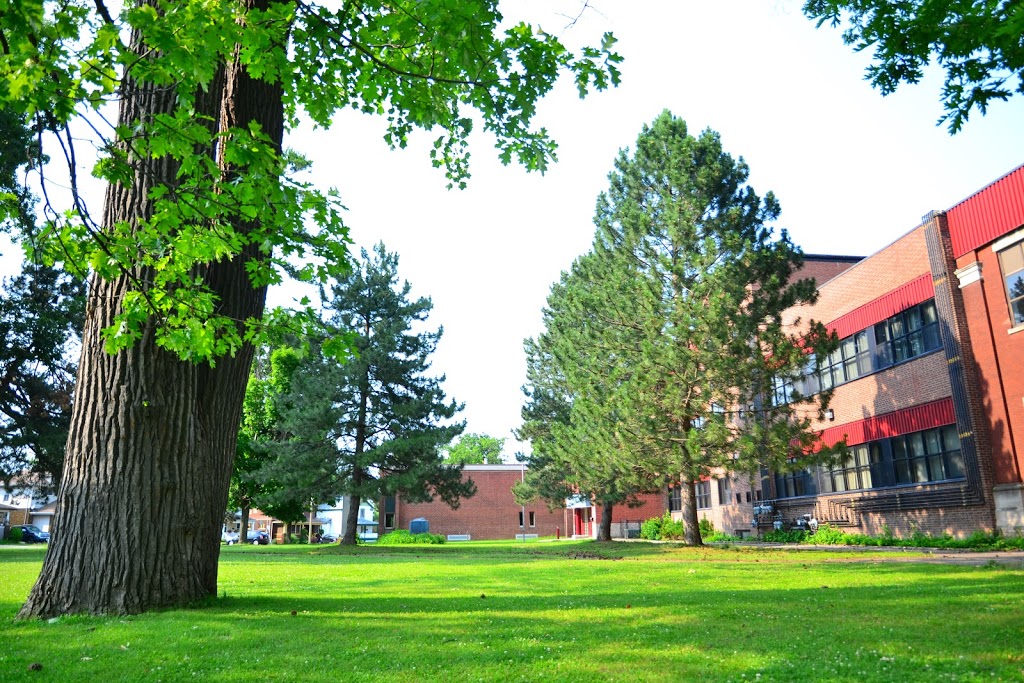 Niagara Centre For The Arts | 4700 Epworth Cir, Niagara Falls, ON L2E 1C6, Canada | Phone: (905) 353-8709