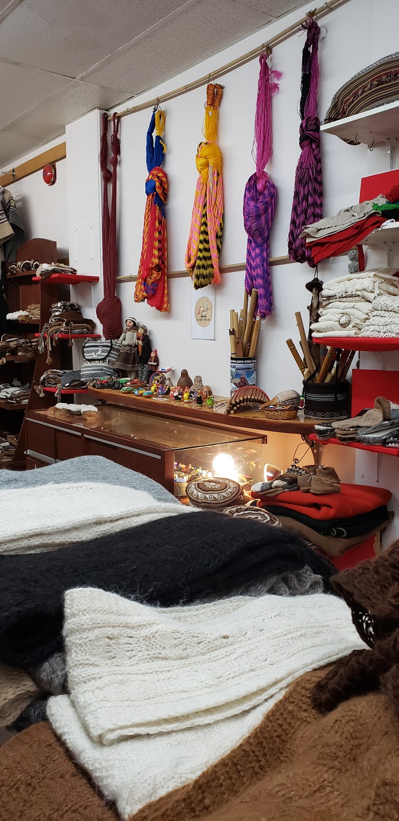 Alpaqa | 669 Rue Saint-Jean, Québec, QC G1R 1P7, Canada | Phone: (418) 522-2720