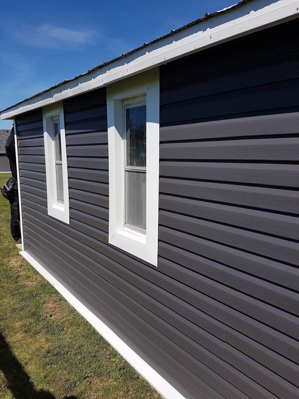 Exterior Decor Inc | 1156 Clarke Rd, Picton, ON K0K 2T0, Canada | Phone: (613) 476-0052