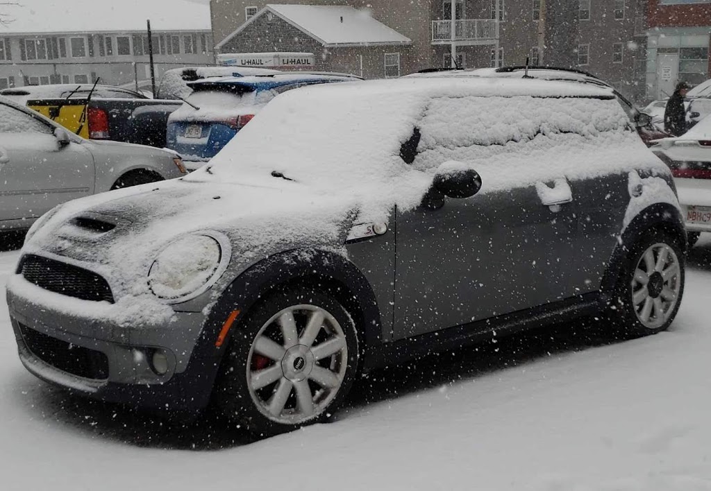 Club Auto Zone Inc | 1310 Boulevard Taschereau, LeMoyne, QC J4P 3M4, Canada | Phone: (877) 459-1343