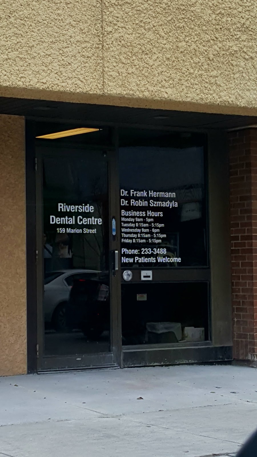 Riverside Dental Centre | 159 Marion St, Winnipeg, MB R2H 0T3, Canada | Phone: (204) 233-3488