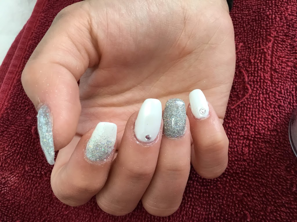Esthétique Électrolyse Dominique Boucher | 487 Rue Jean-Rioux, Trois-Pistoles, QC G0L 4K0, Canada | Phone: (418) 857-2955