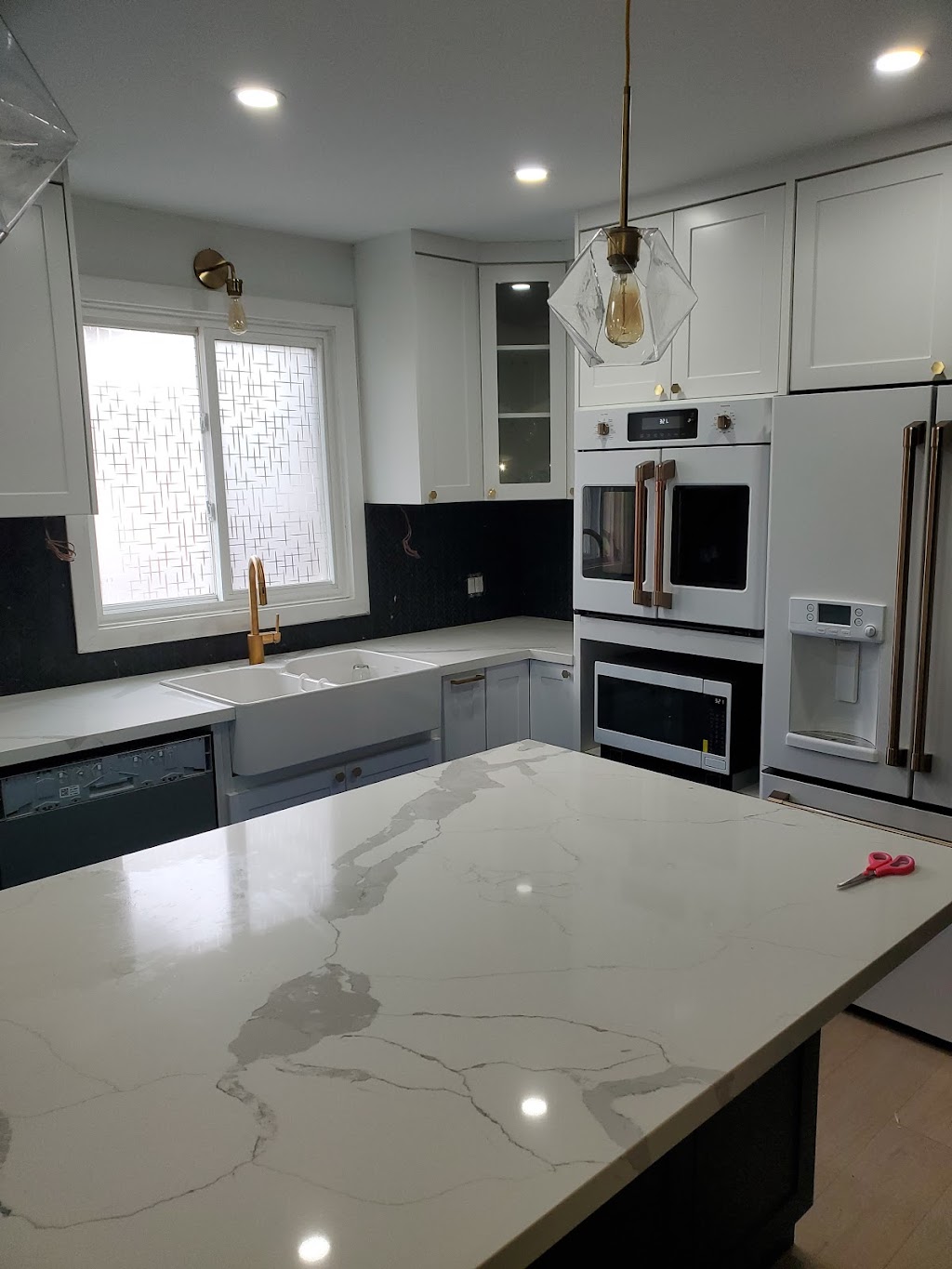 Mas renovation & carpentry inc | 167 Confederation St, Georgetown, ON L7G 4S8, Canada | Phone: (647) 200-7772