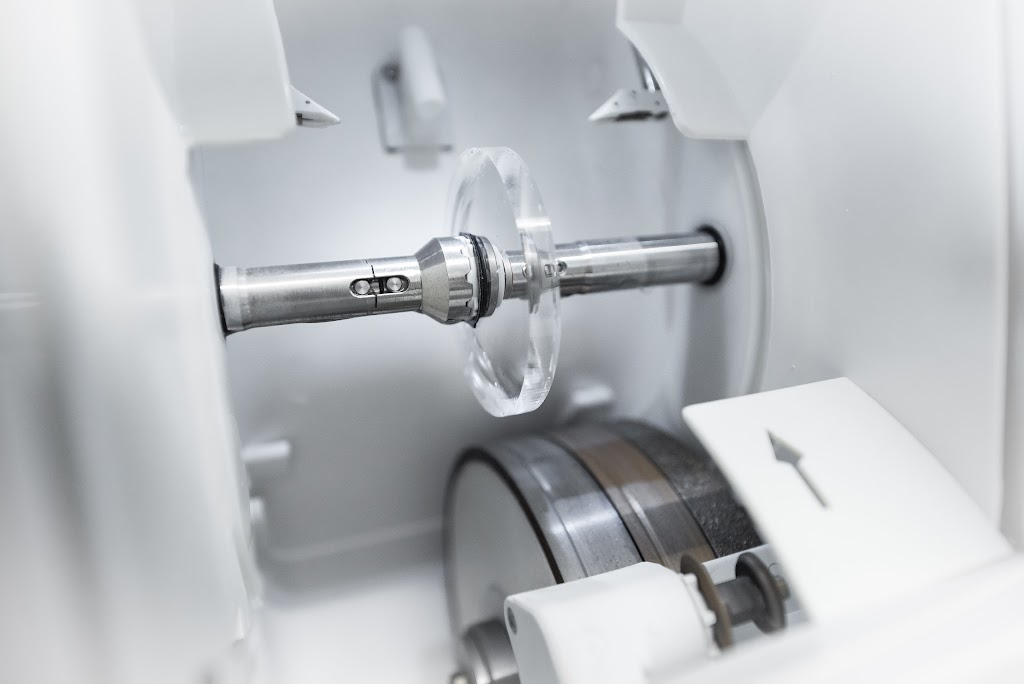 Globe Vision - Optométrie & lunetterie | 16070 Av. Saint-Louis, Saint-Hyacinthe, QC J2T 3E6, Canada | Phone: (450) 768-2582
