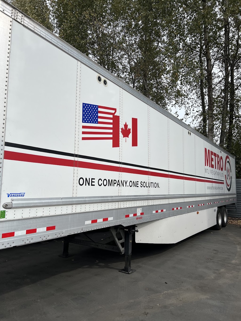 Metro MTL Freightways Ltd | 10834 Timberland Rd, Surrey, BC V3V 3T5, Canada | Phone: (604) 598-0058