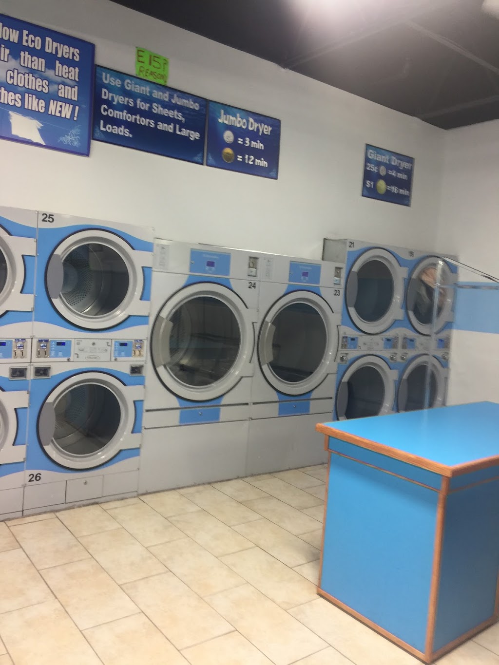 Wash 4 Less Coin Laundry | 2432 Eglinton Ave E Unit #1, Scarborough, ON M1K 2P8, Canada | Phone: (306) 860-7570