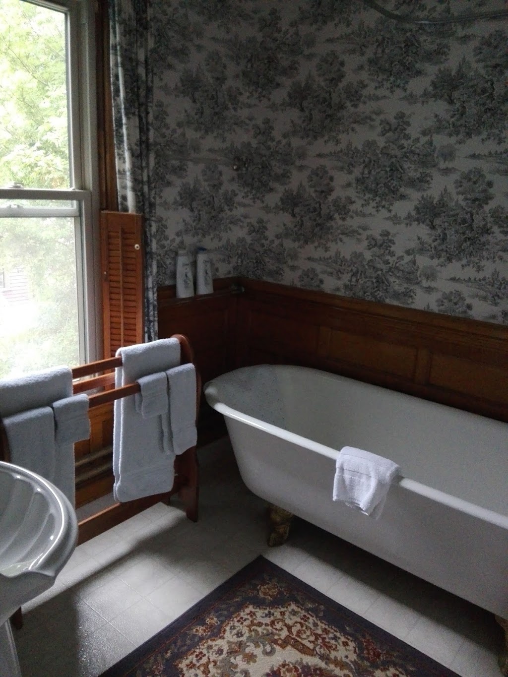 At the Turret Bed & Breakfast | 372 St George St, Annapolis Royal, NS B0S 1A0, Canada | Phone: (902) 532-5770