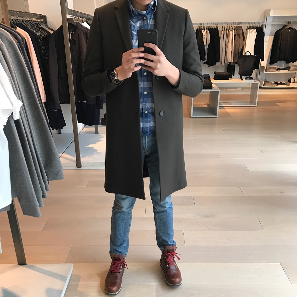 COS | 85 Bloor St W, Toronto, ON M5S 1M1, Canada | Phone: (416) 925-7033