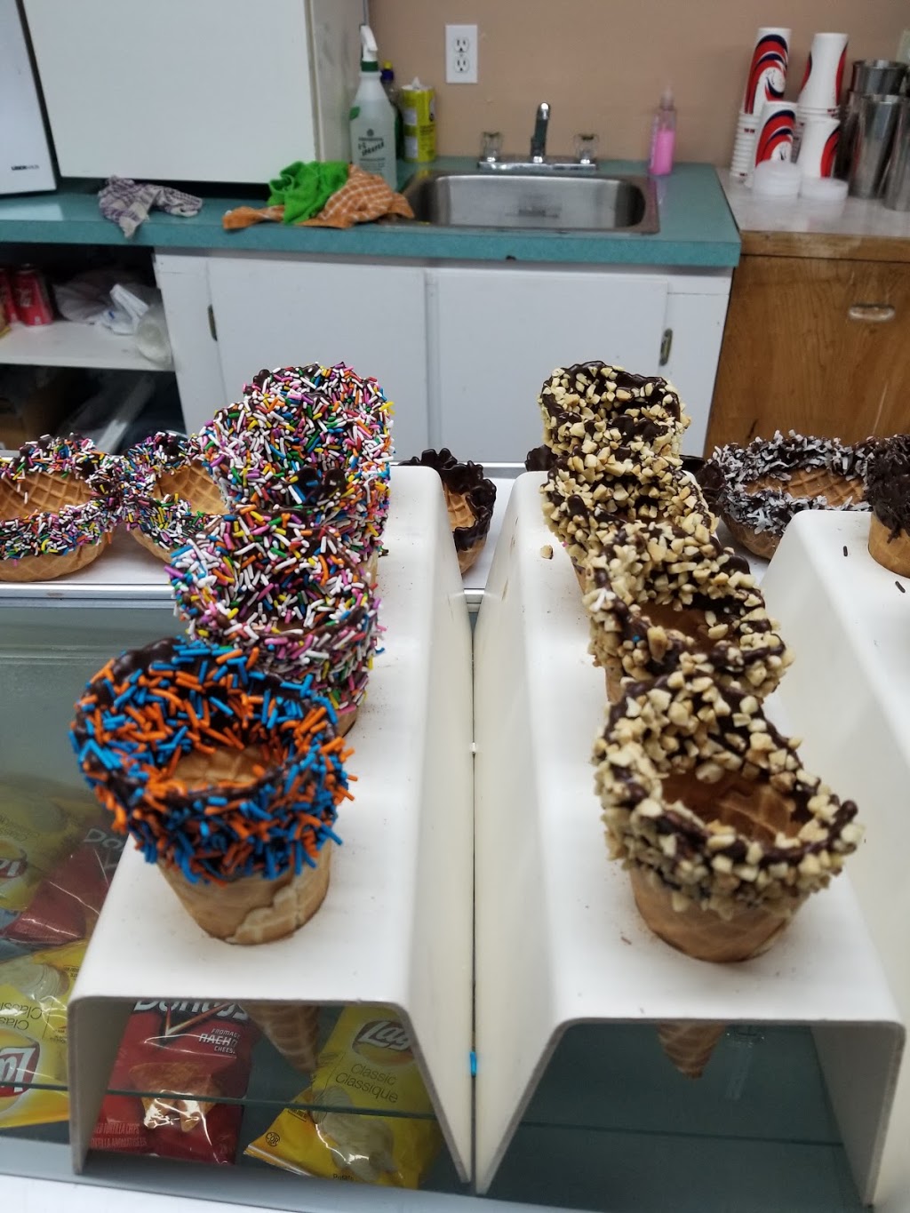 Garden Ice-Cream Parlour | 4202 32 St, Vernon, BC V1T 5V2, Canada | Phone: (250) 545-2221