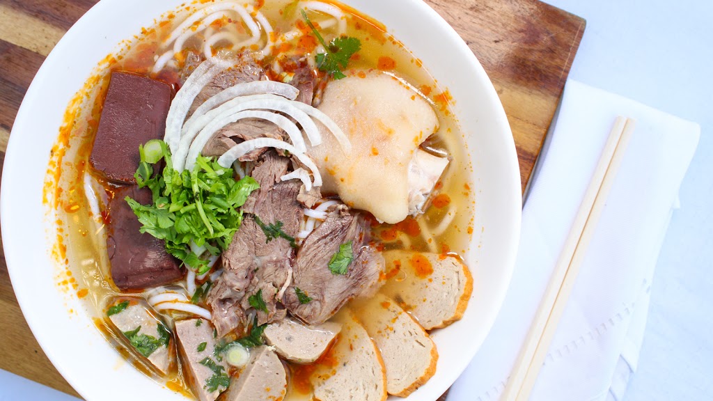 Saigon Star Restaurant | 806 Sargent Ave, Winnipeg, MB R3E 0B8, Canada | Phone: (204) 221-2255