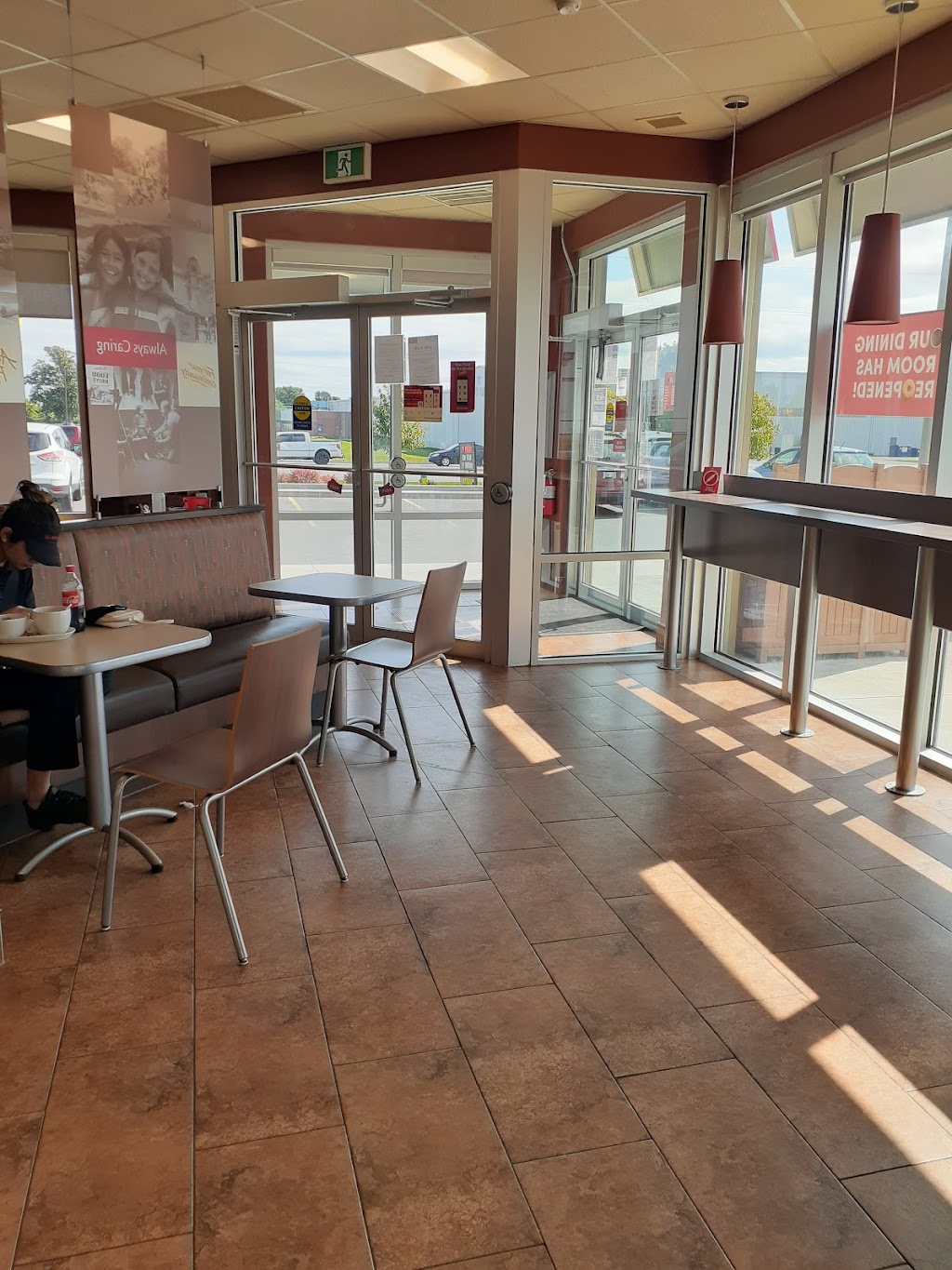 Tim Hortons | 661 Cataraqui Woods Dr, Kingston, ON K7P 2Y3, Canada | Phone: (613) 389-0439