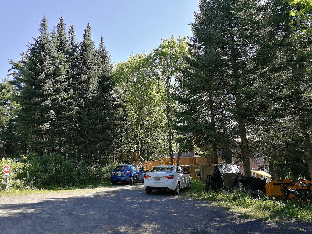 Chalet des Bens | 223-251 Rue du Domaine des Trois Lacs, Saint-Cuthbert, QC J0K 2C0, Canada | Phone: (514) 566-4310