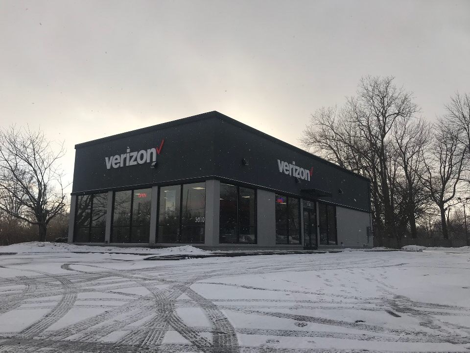 Verizon Authorized Retailer – Cellular Sales | 3010 Niagara Falls Blvd, Amherst, NY 14228, USA | Phone: (716) 693-4905