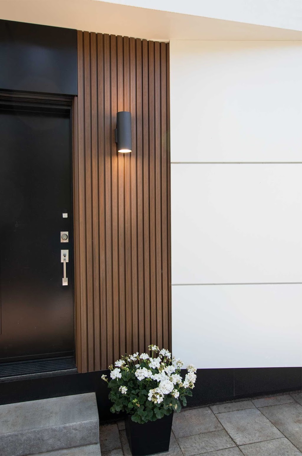 Home Art Design | 340 Patricia Ave, North York, ON M2R 2M7, Canada | Phone: (416) 388-8955
