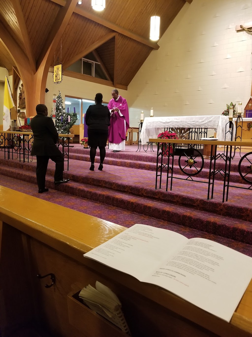 Paroisse Notre-Dame Du Perpétuel Secours | 132 Blake St, Hamilton, ON L8M 2S6, Canada | Phone: (905) 545-6953