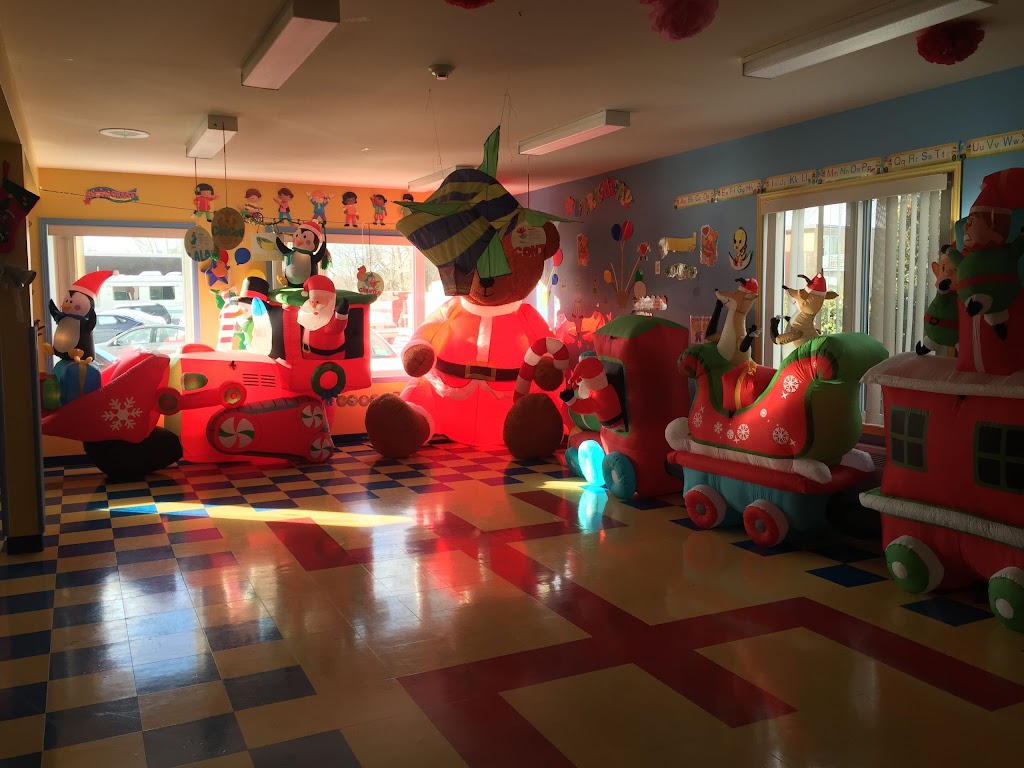 Nursery Educative Azul | 3129 Boulevard Lévesque O, Laval, QC H7V 1C6, Canada | Phone: (450) 934-4334