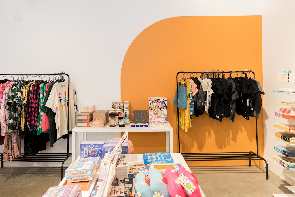 Madame Premier | 1012 9 Ave SE, Calgary, AB T2G 2H5, Canada | Phone: (403) 226-0551