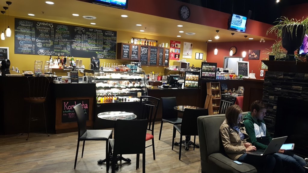 Clik Coffee Bistro | 1910 N Parallel Rd #100, Abbotsford, BC V3G 2C6, Canada | Phone: (604) 746-1136