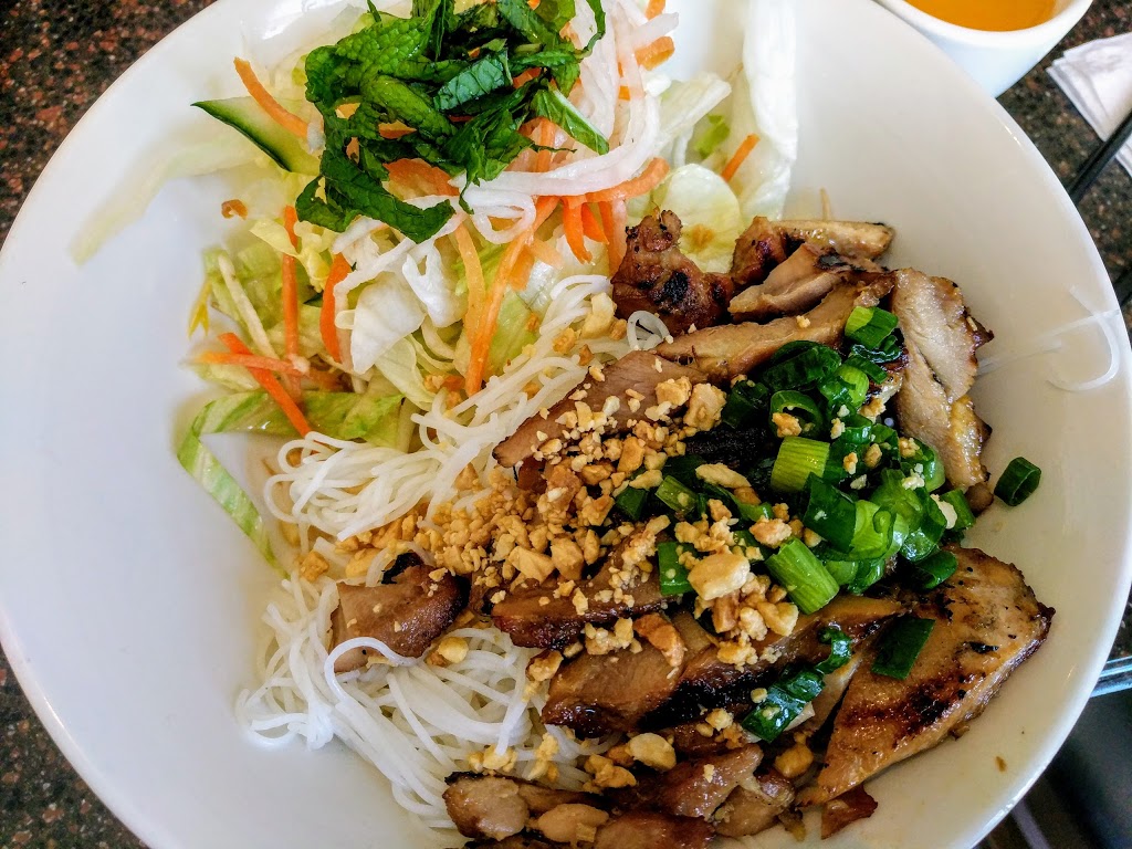Saigon House Restaurant | 148 West Dr, Brampton, ON L6T 5P1, Canada | Phone: (905) 874-8111