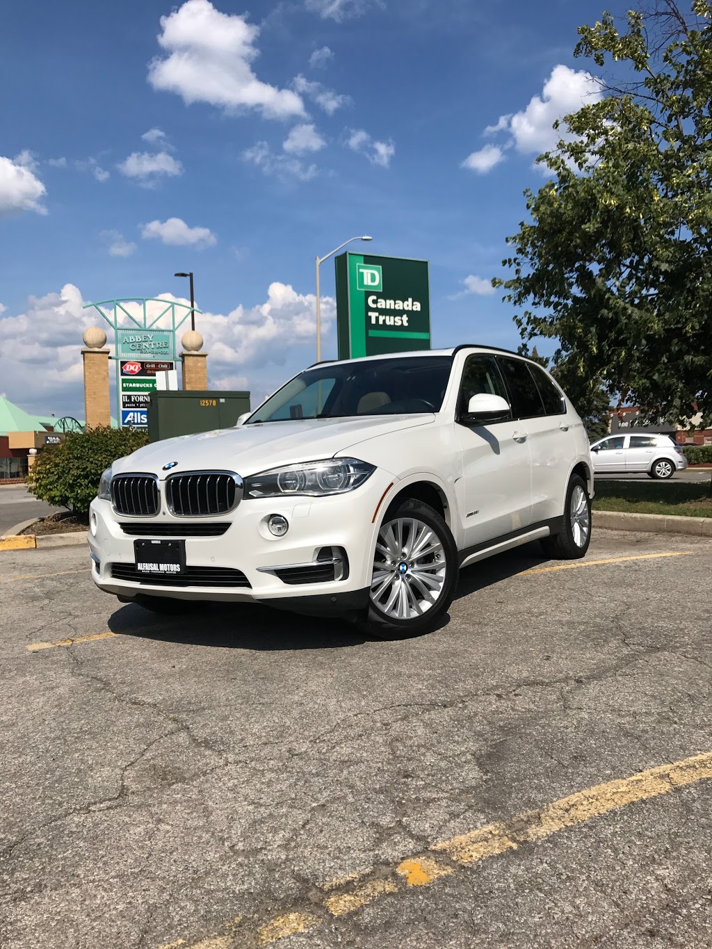 Alfaisal Motors Ltd | 600 York St, Oakville, ON L6L 4B3, Canada | Phone: (905) 825-2575