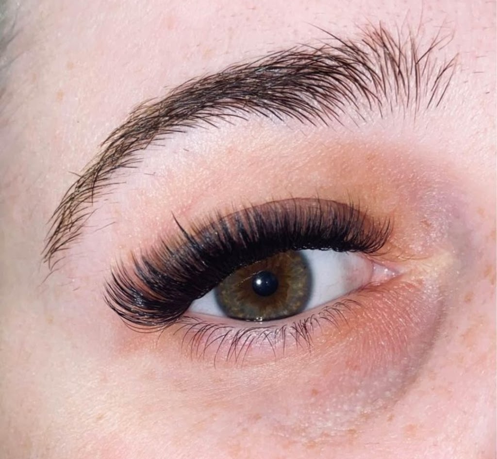 Ongle et Cils Danika rougemont | 964 Rue Principale, Rougemont, QC J0L 1M0, Canada | Phone: (514) 601-5695