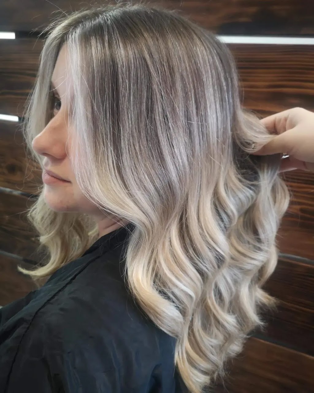 Salon Toque & Talons | 296 Rue Sainte-Anne, Varennes, QC J3X 1R7, Canada | Phone: (450) 985-2030