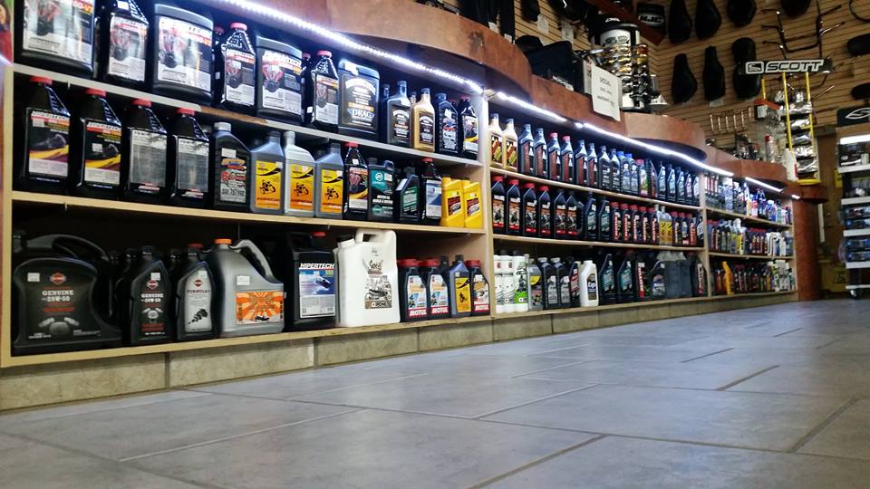 Motos Pièces | 933 Boulevard Frontenac O, Thetford Mines, QC G6G 6K5, Canada | Phone: (418) 338-5855