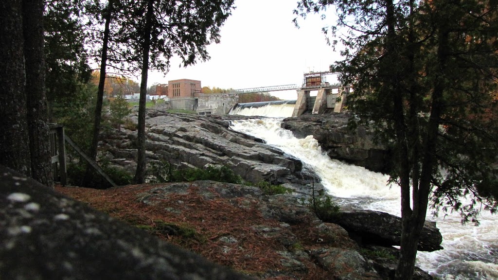 Via Batiscan | 200 Chemin du Barrage, Saint-Narcisse, QC G0X 2Y0, Canada | Phone: (418) 328-3599