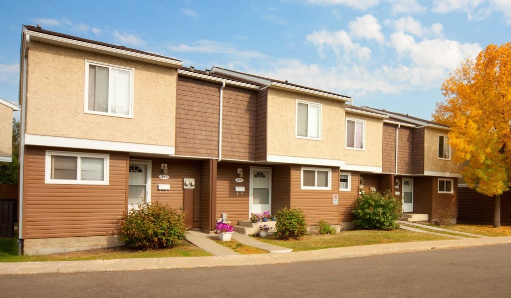 Hooke County Townhomes | 1 Hooke Rd NW, Edmonton, AB T5A 4M1, Canada | Phone: (855) 247-1492