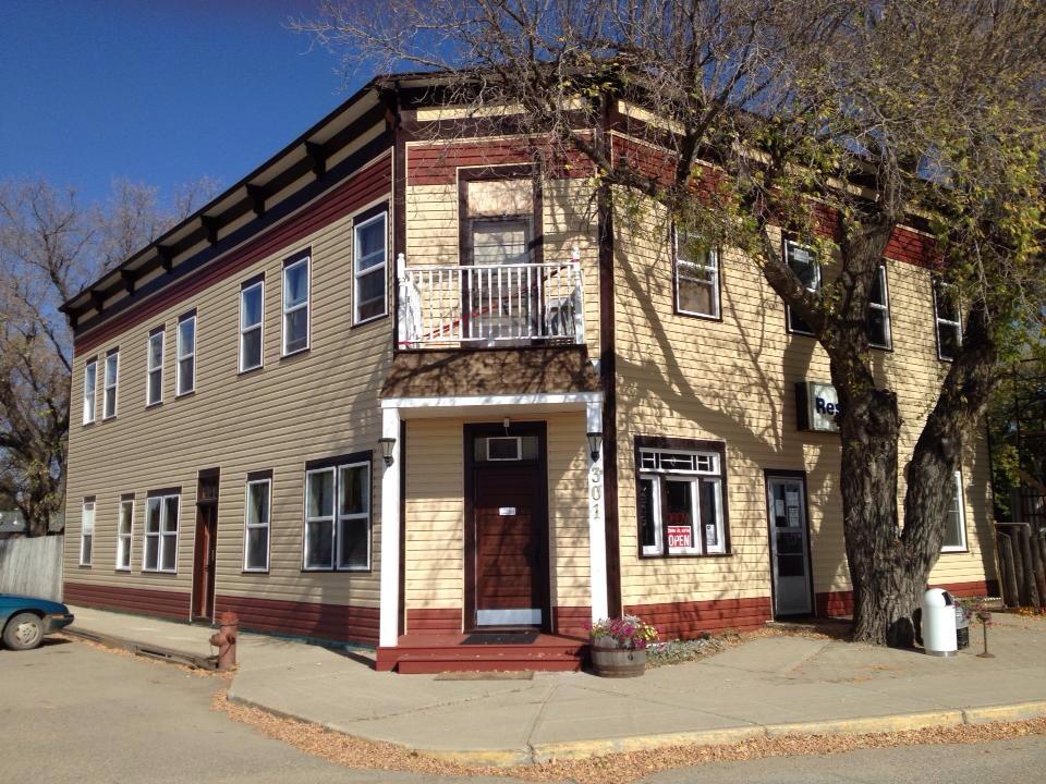 Model-T Inn and Restaurant | 301 Railway Ave, Borden, SK S0K 0N0, Canada | Phone: (306) 997-4920