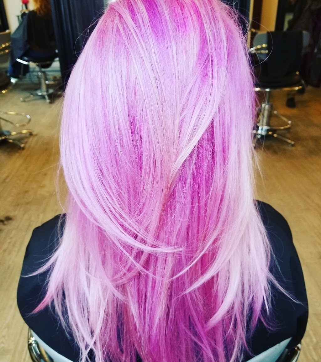 Ego Salon | 127 Queen St W, Brampton, ON L6Y 1M3, Canada | Phone: (905) 455-7070