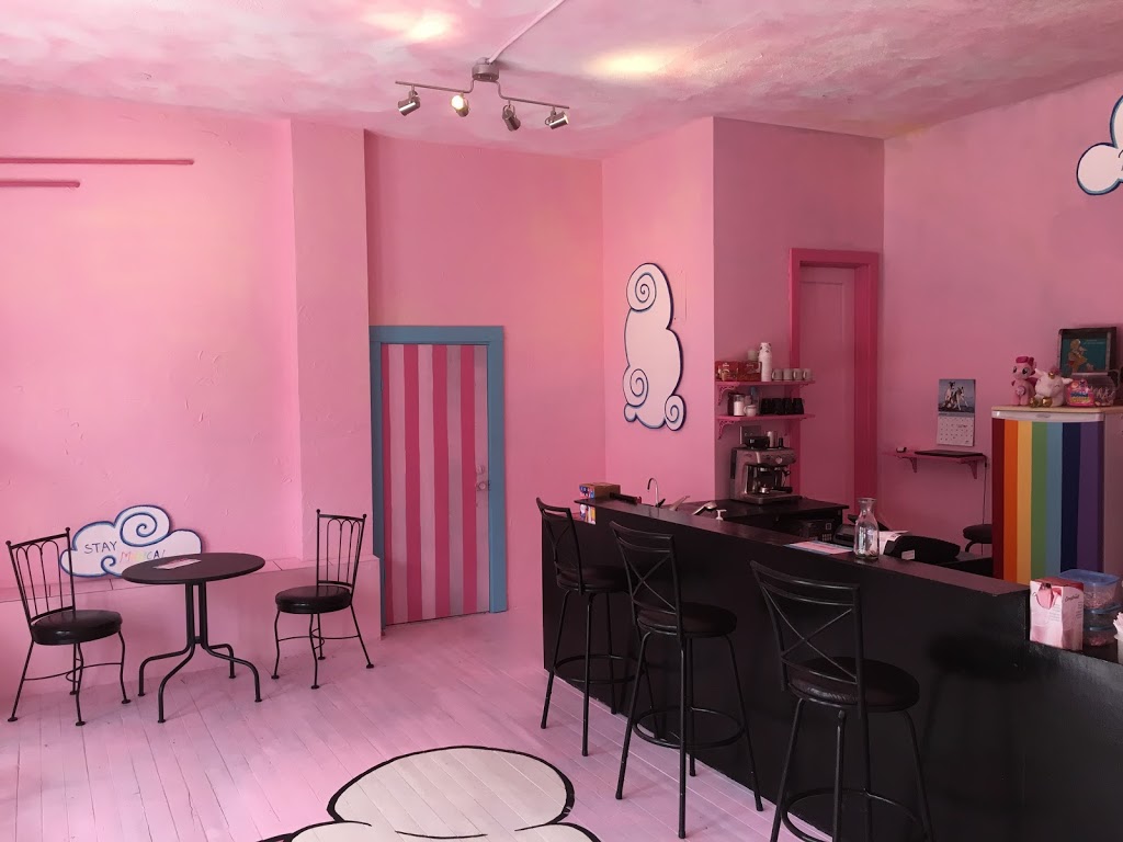 The Magic Ice Cream Shoppe | 25 Elora St S, Harriston, ON N0G 1Z0, Canada | Phone: (519) 604-4935