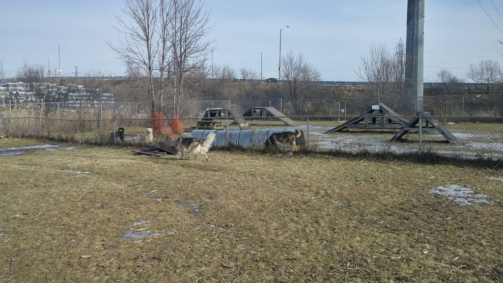 Miller Avenue Off-Leash Dog Park | 560 Miller Ave, Markham, ON L6G 1B2, Canada