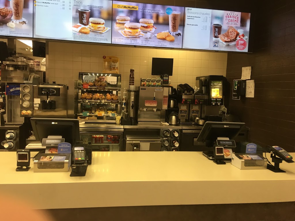 McDonalds | 3050 Autoroute Félix-Leclerc, Vaudreuil-Dorion, QC J7V 0H1, Canada | Phone: (450) 424-4059
