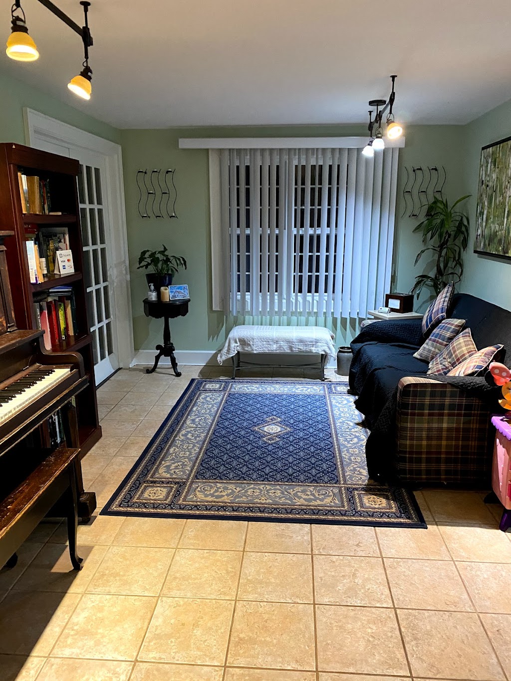The Lookout Inn | 5473 PE-13, New Glasgow, PE C0A 1N0, Canada | Phone: (902) 964-3389