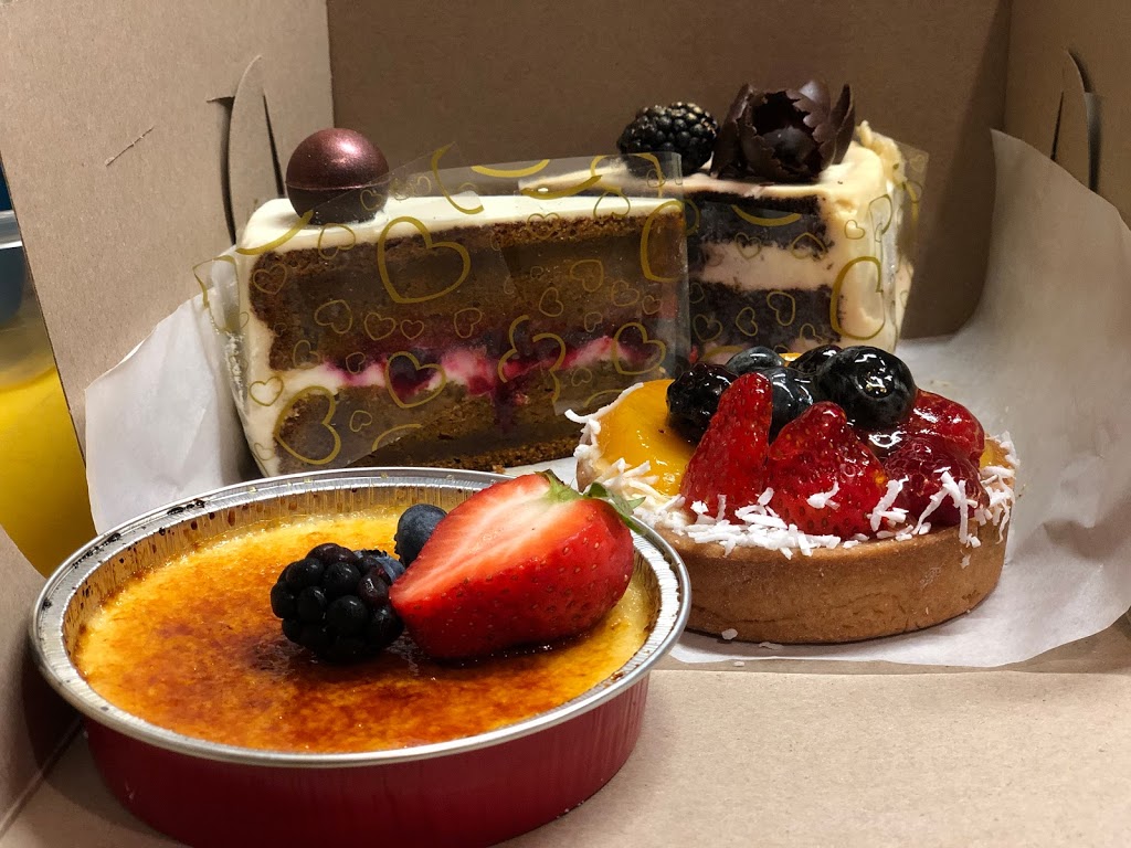 Red Ganache | 5592 Robinson St, Niagara Falls, ON L2G 2A8, Canada | Phone: (437) 248-1478